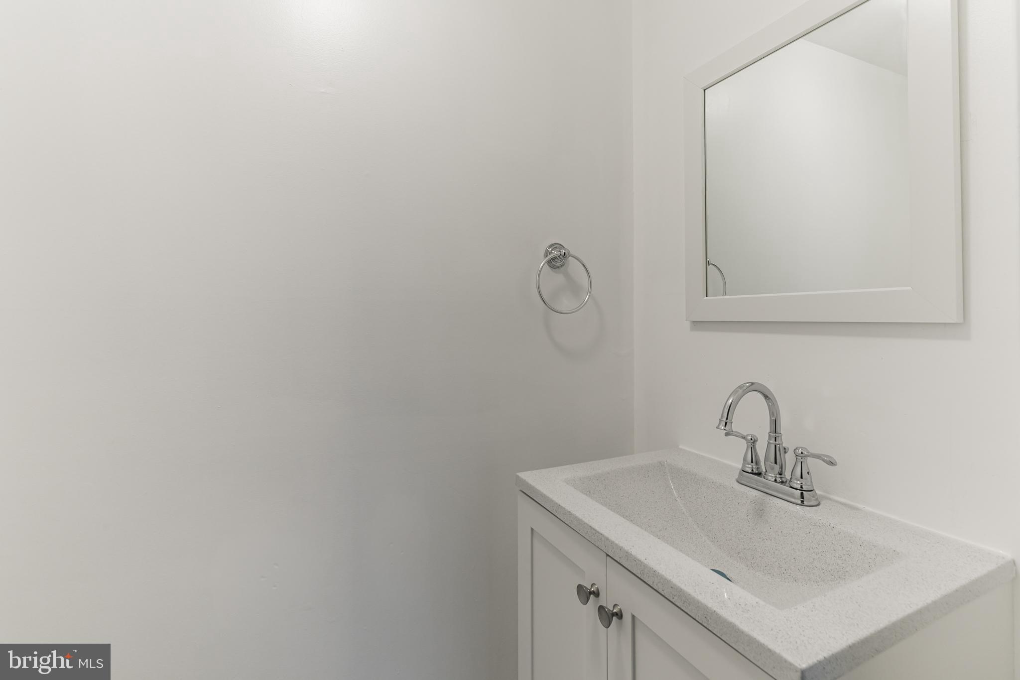 9727 Lochwood Road Philadelphia, PA 19115 - Photo 14 of 32 Gallery Image 14