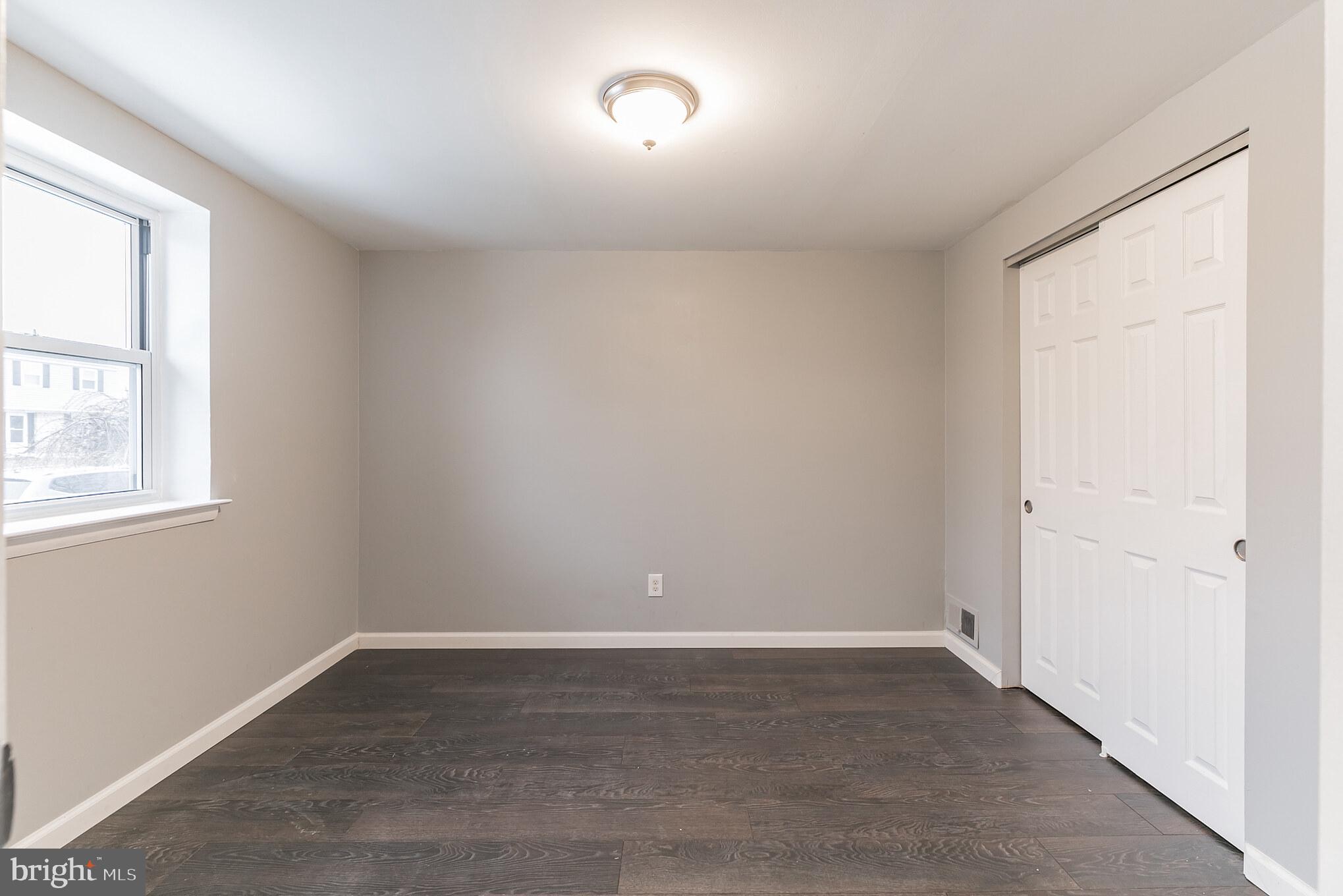 9727 Lochwood Road Philadelphia, PA 19115 - Photo 15 of 32 Gallery Image 15
