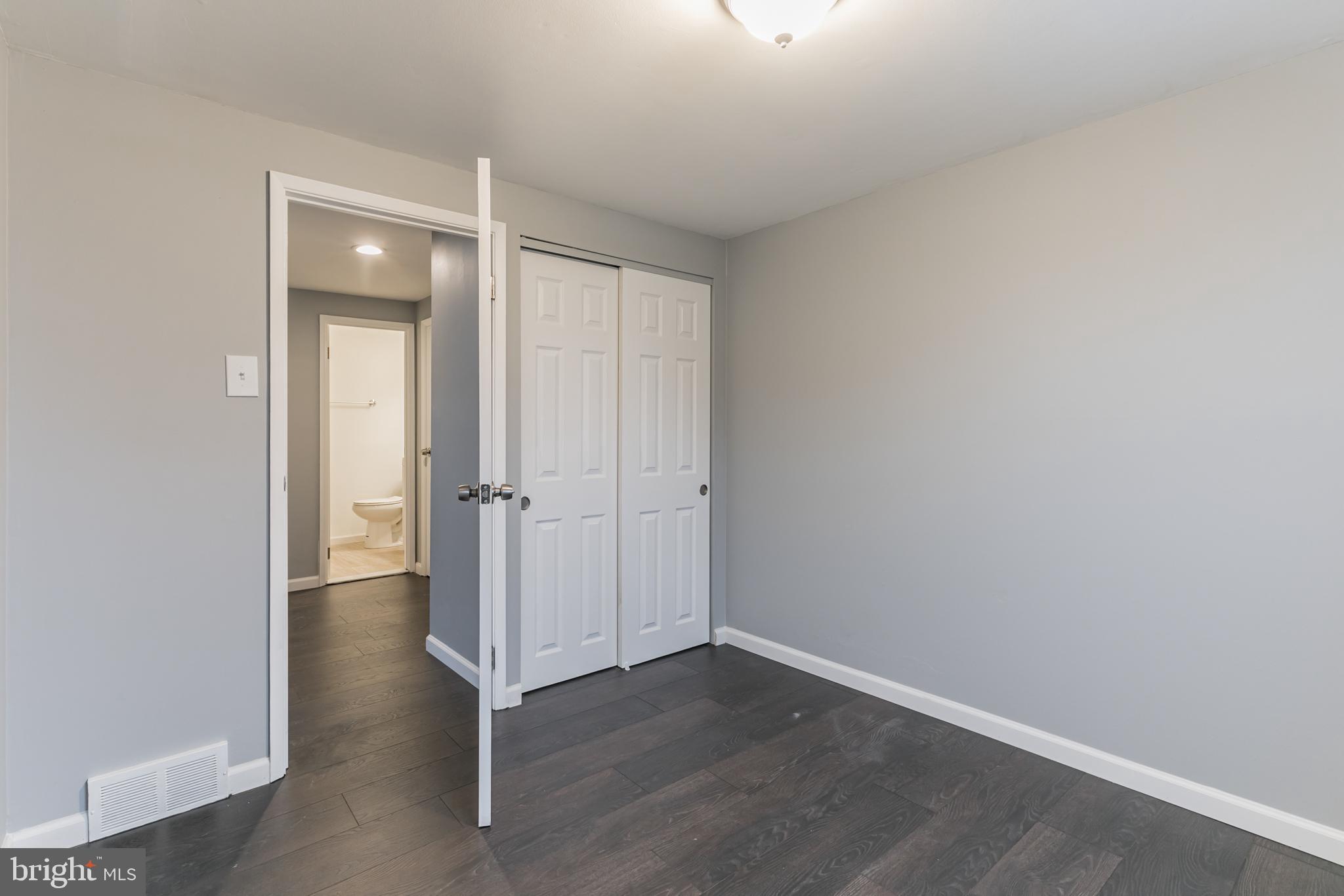 9727 Lochwood Road Philadelphia, PA 19115 - Photo 17 of 32 Gallery Image 17