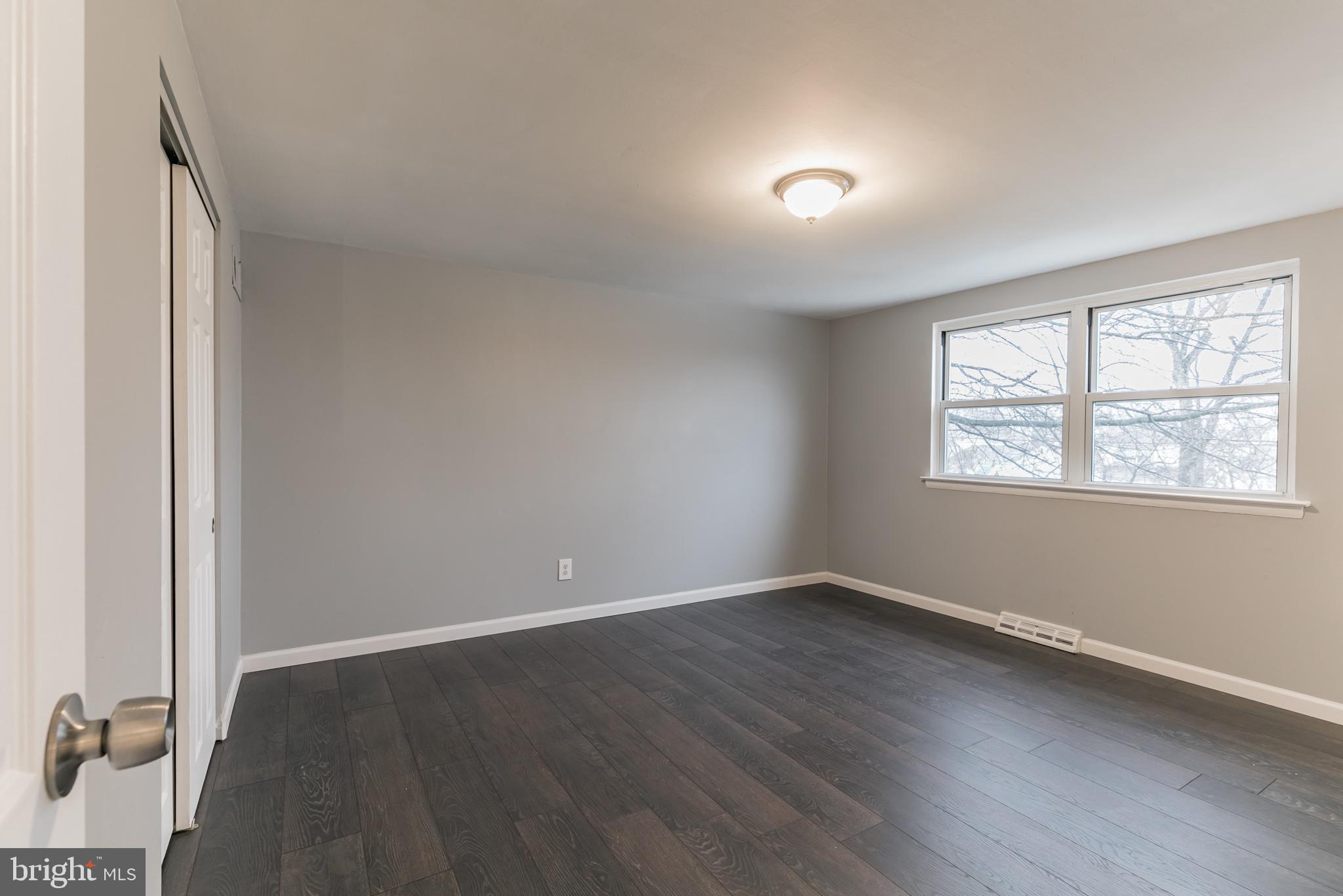 9727 Lochwood Road Philadelphia, PA 19115 - Photo 21 of 32 Gallery Image 21