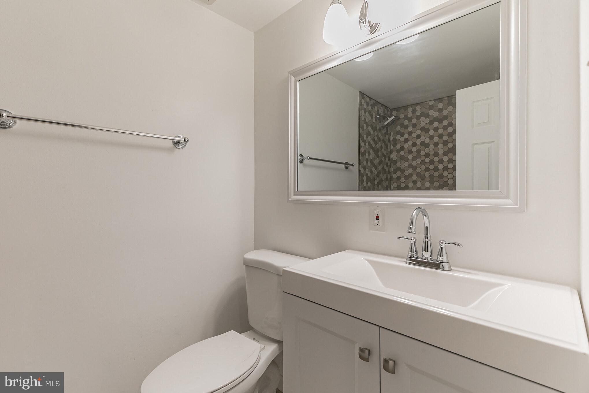 9727 Lochwood Road Philadelphia, PA 19115 - Photo 25 of 32 Gallery Image 25