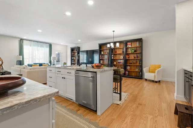 $649,900 | 24 Sheffield Way, Londonderry, NH 03053