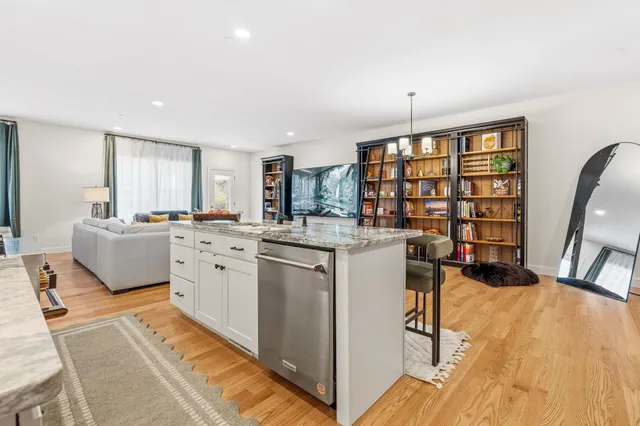 $649,900 | 24 Sheffield Way, Londonderry, NH 03053