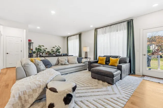 $649,900 | 24 Sheffield Way, Londonderry, NH 03053