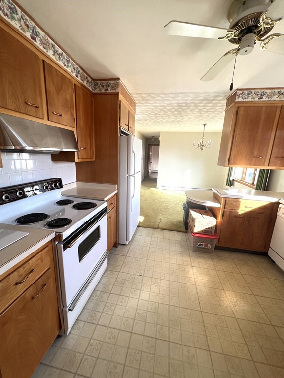 42 Blue Bell Road Worcester, MA 01606 - Photo 8 of 32 Gallery Image 8