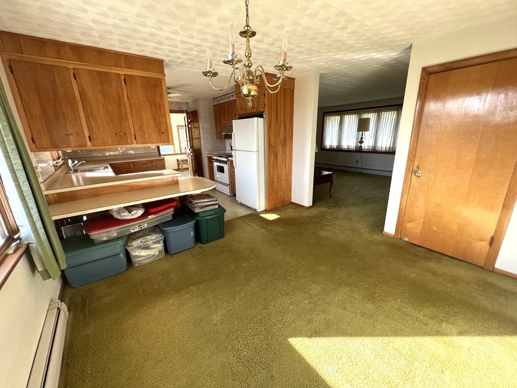 42 Blue Bell Road Worcester, MA 01606 - Photo 10 of 32 Gallery Image 10