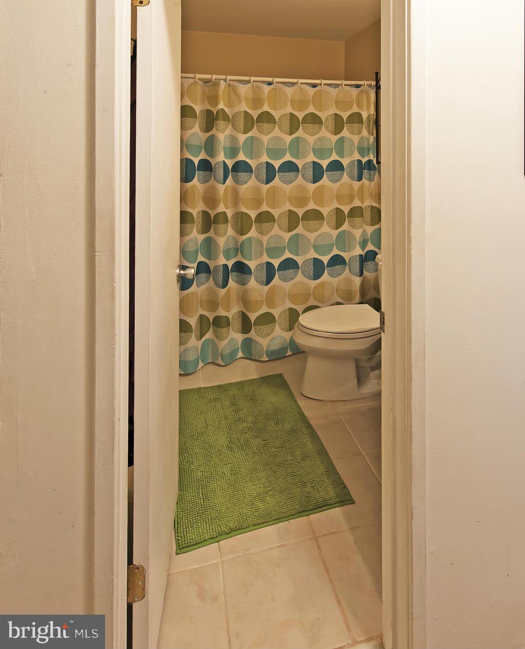 7518 Remington Road Manassas, VA 20109 - Photo 17 of 26 Bath