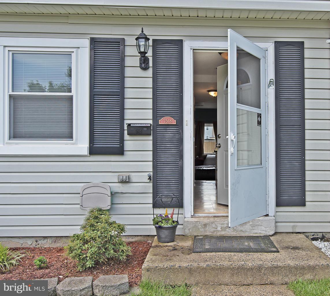 7518 Remington Road Manassas, VA 20109 - Photo 3 of 26 Exterior (Front)