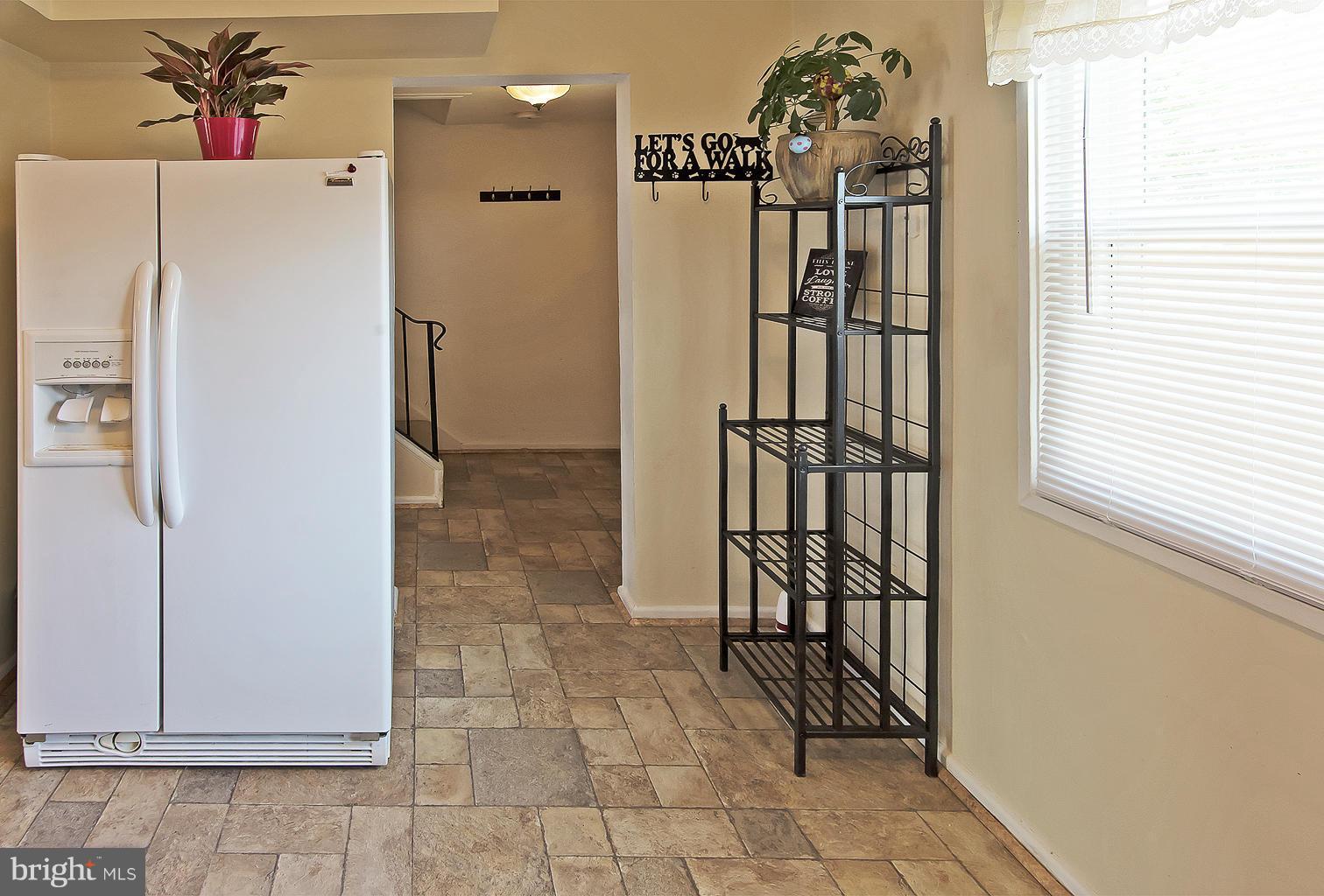 7518 Remington Road Manassas, VA 20109 - Photo 7 of 26 Kitchen