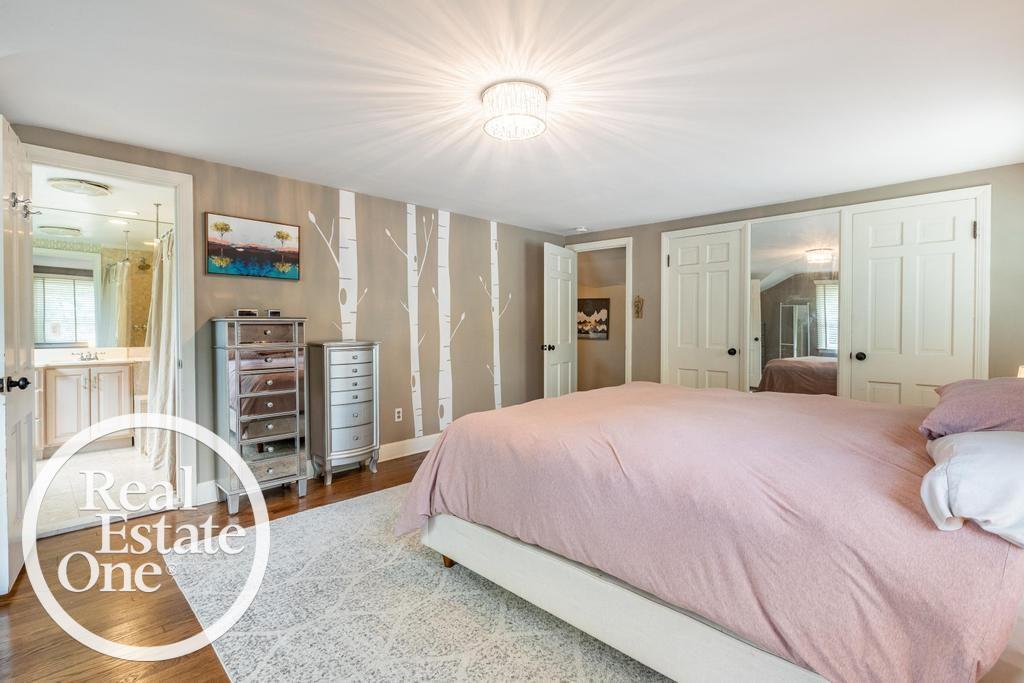 348 Touraine Road Grosse Pointe, MI 48236 - Photo 19 of 49 50179069-32A5A06D-C90B-4EFE-886B-CF288B8FF528.JPG