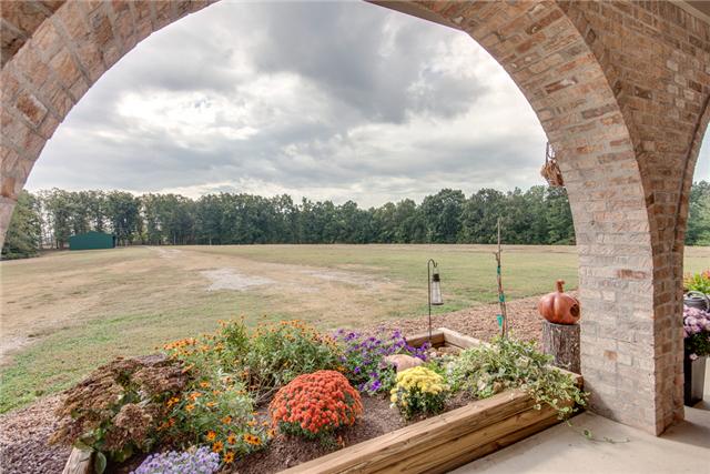 589 Tiger Bennett Road Hampshire, TN 38461 - Photo 2 of 20 Gallery Image 2