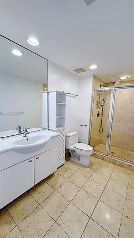 $3,800 | 1830 South Ocean Drive, Unit 4905, Hallandale Beach, FL 33009