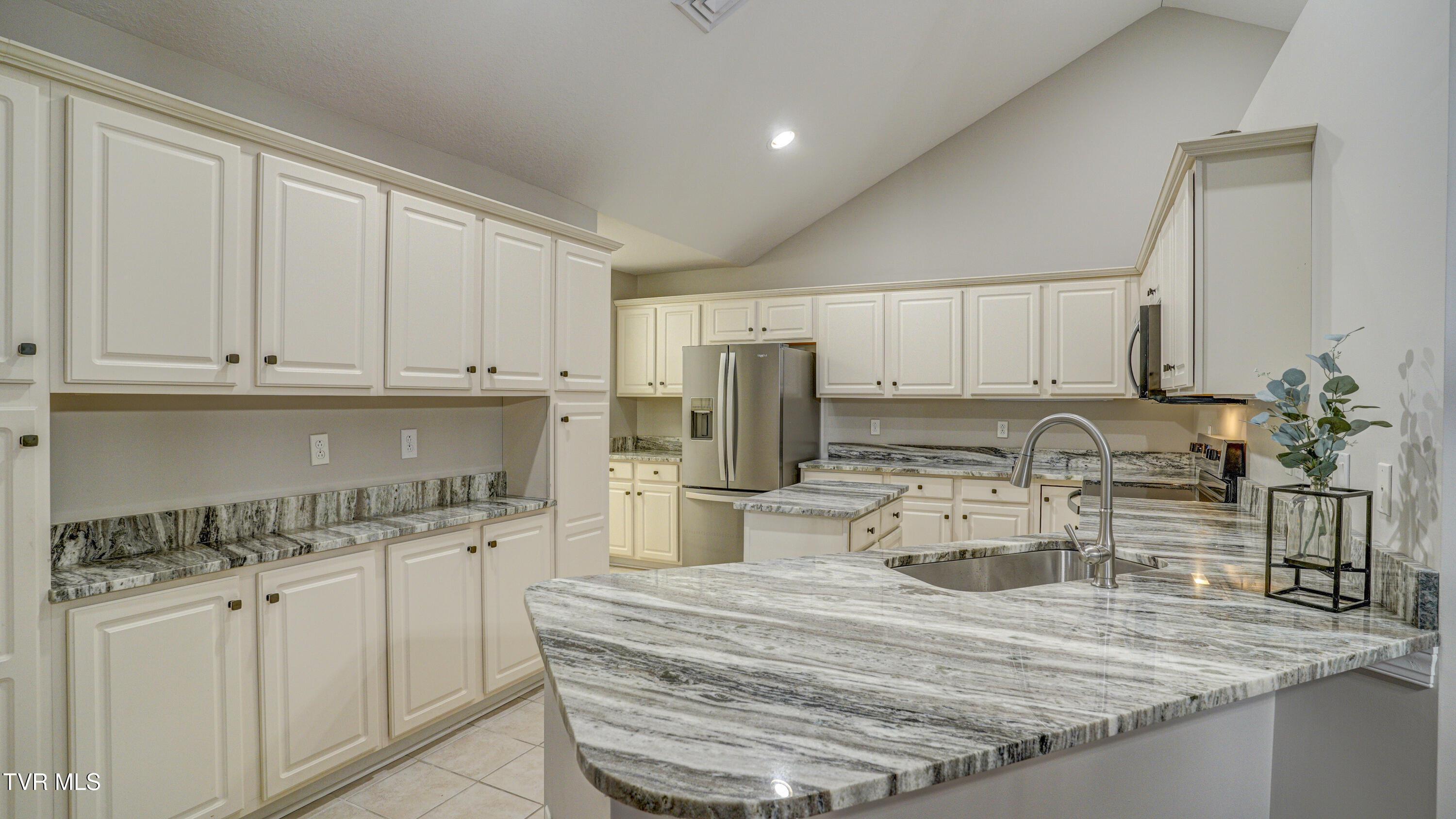 1682 Hatterdale Farm Road Blountville, TN 37617 - Photo 9 of 49 _DSC0589_90_91_92_93