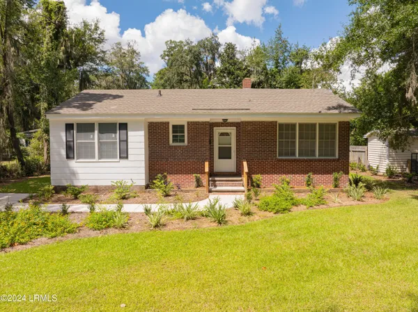 $459,000 | 2002 Roper Street, Beaufort, SC 29902
