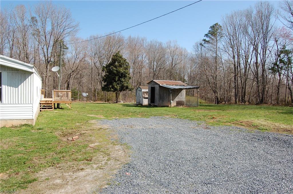 3423 Fairview Farm Road Asheboro, NC 27205 - Photo 4 of 19 Gallery Image 4