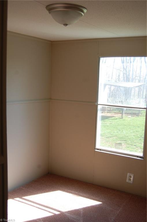 3423 Fairview Farm Road Asheboro, NC 27205 - Photo 9 of 19 Gallery Image 9
