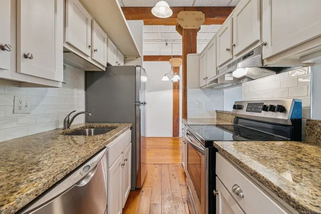 $174,999 | 222 Williams Street East, Unit 229, Glastonbury, CT 06033