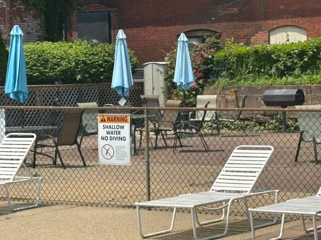 $174,999 | 222 Williams Street East, Unit 229, Glastonbury, CT 06033