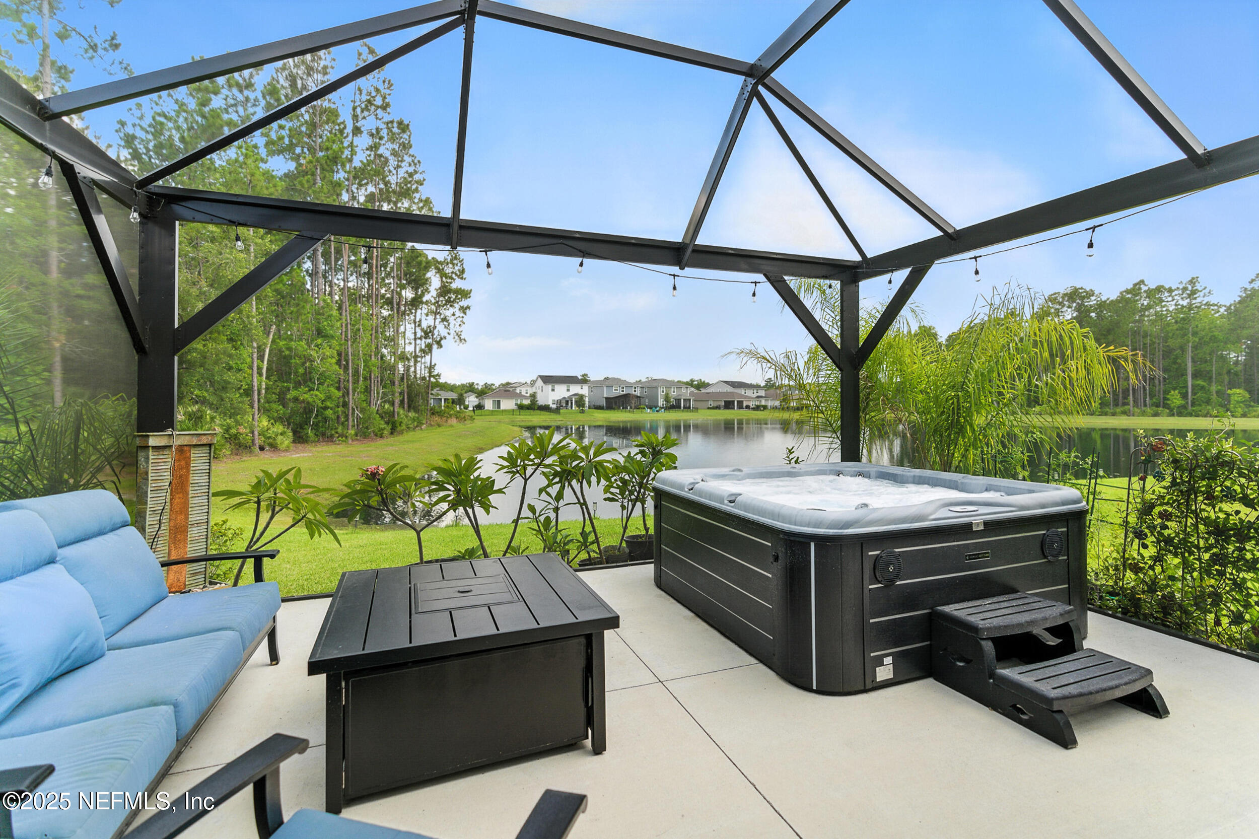 105 Meadow Creek Drive St. Johns, FL 32259 - Photo 31 of 37 a view of an outdoor sitting area