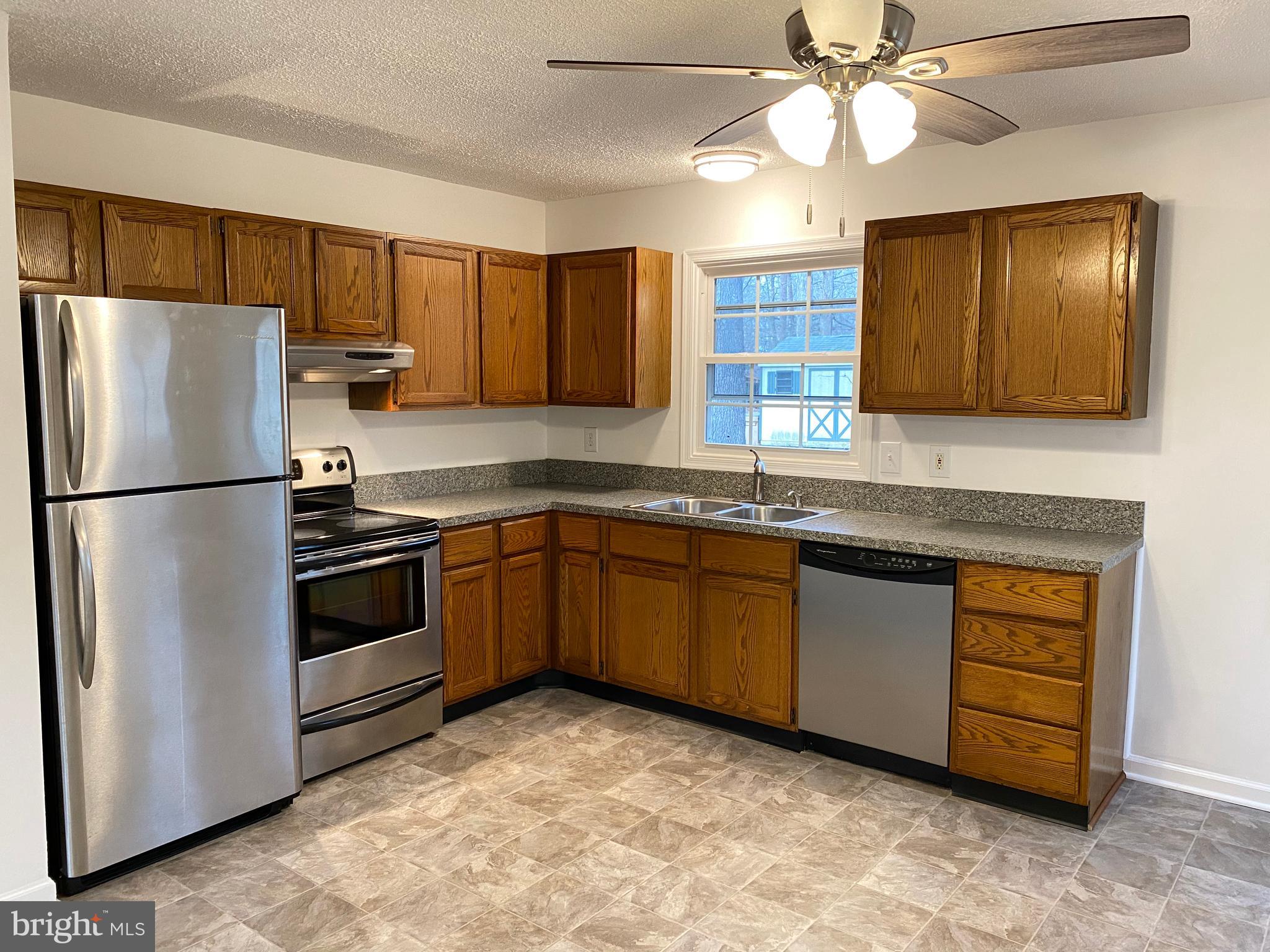 604 Tacketts Mill Road Stafford, VA 22556 - Photo 16 of 41 Stainless Steele Appliances