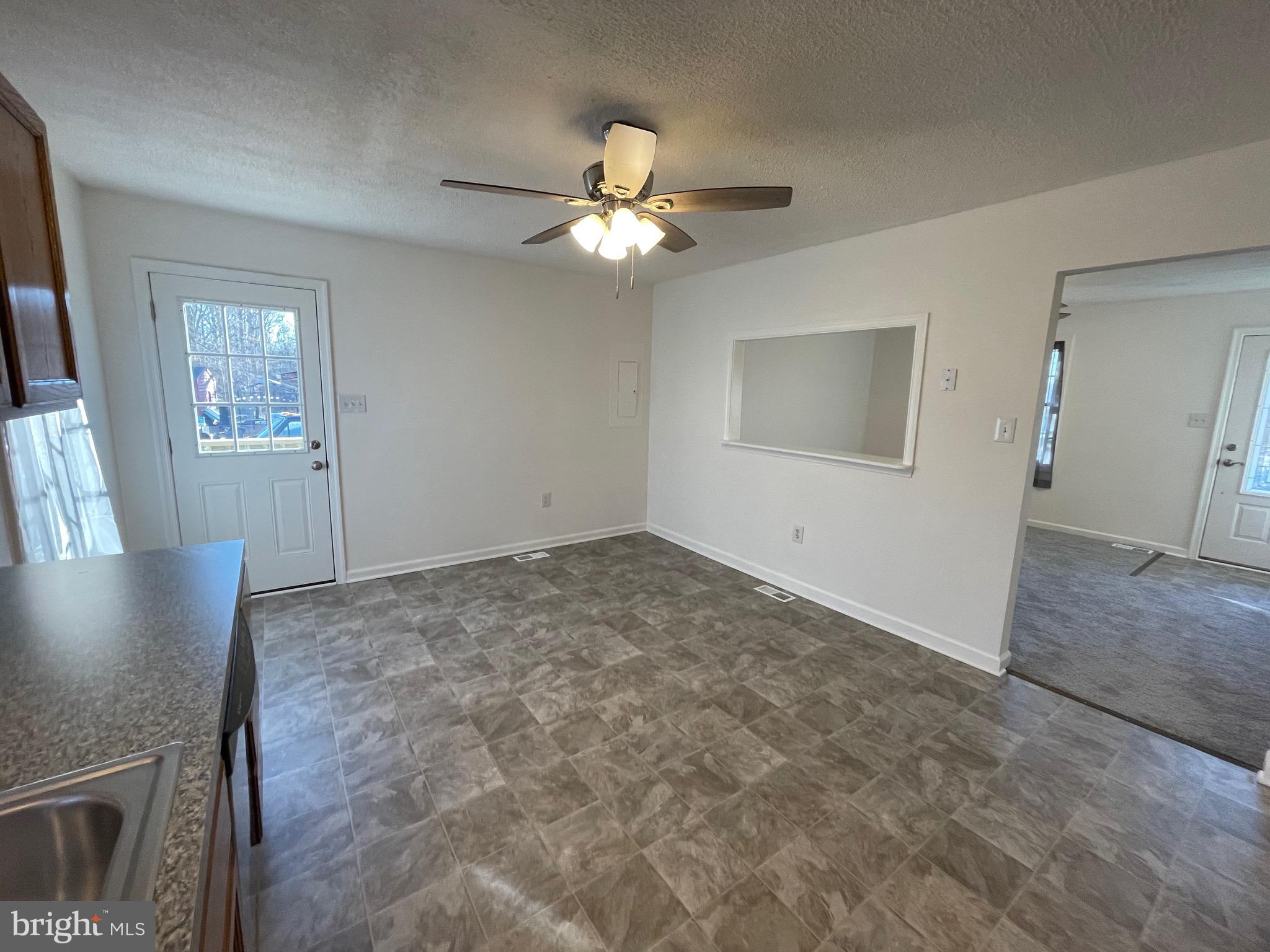 604 Tacketts Mill Road Stafford, VA 22556 - Photo 18 of 41 Kitchen