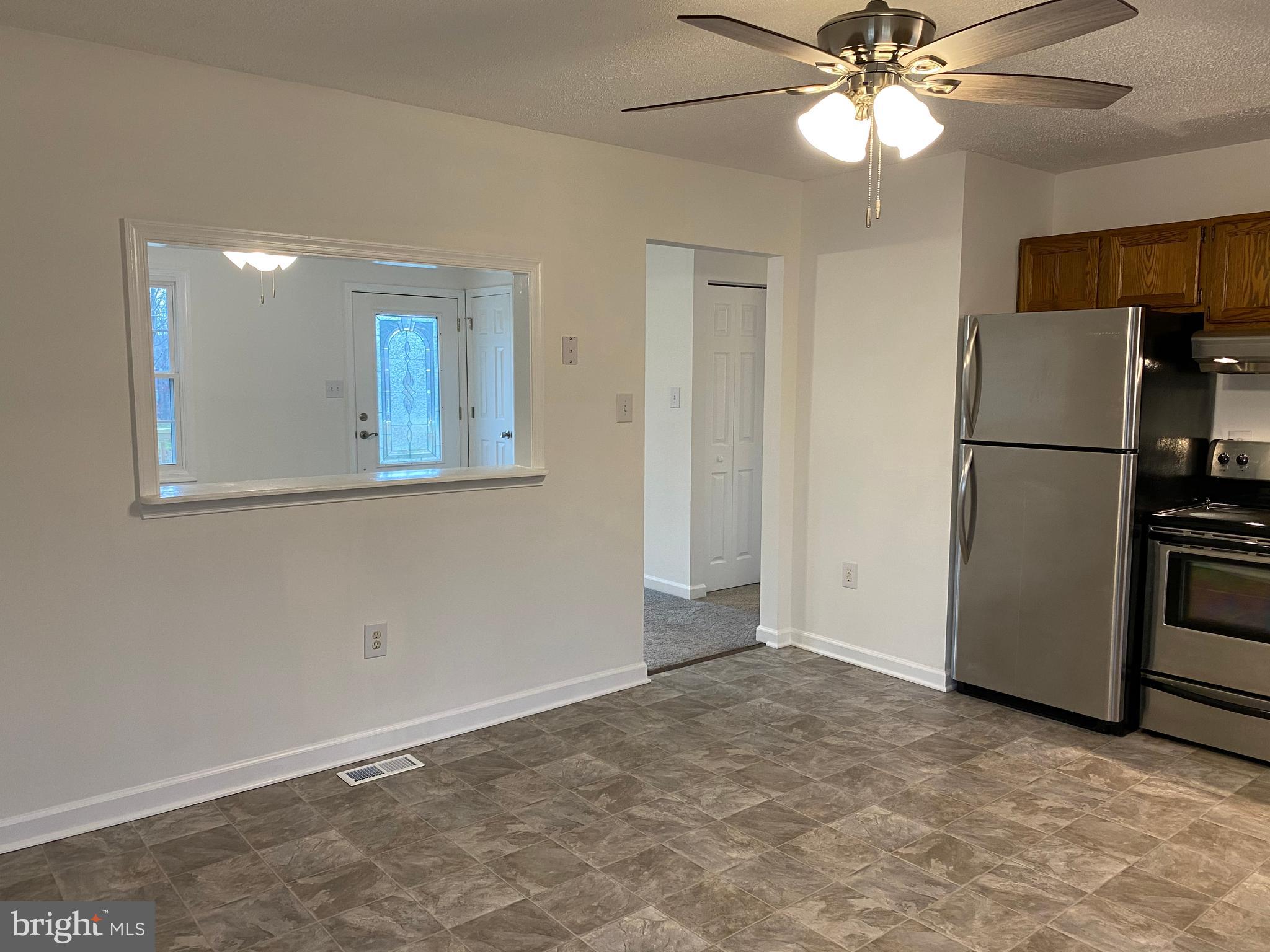 604 Tacketts Mill Road Stafford, VA 22556 - Photo 20 of 41 Eat-in Kitchen