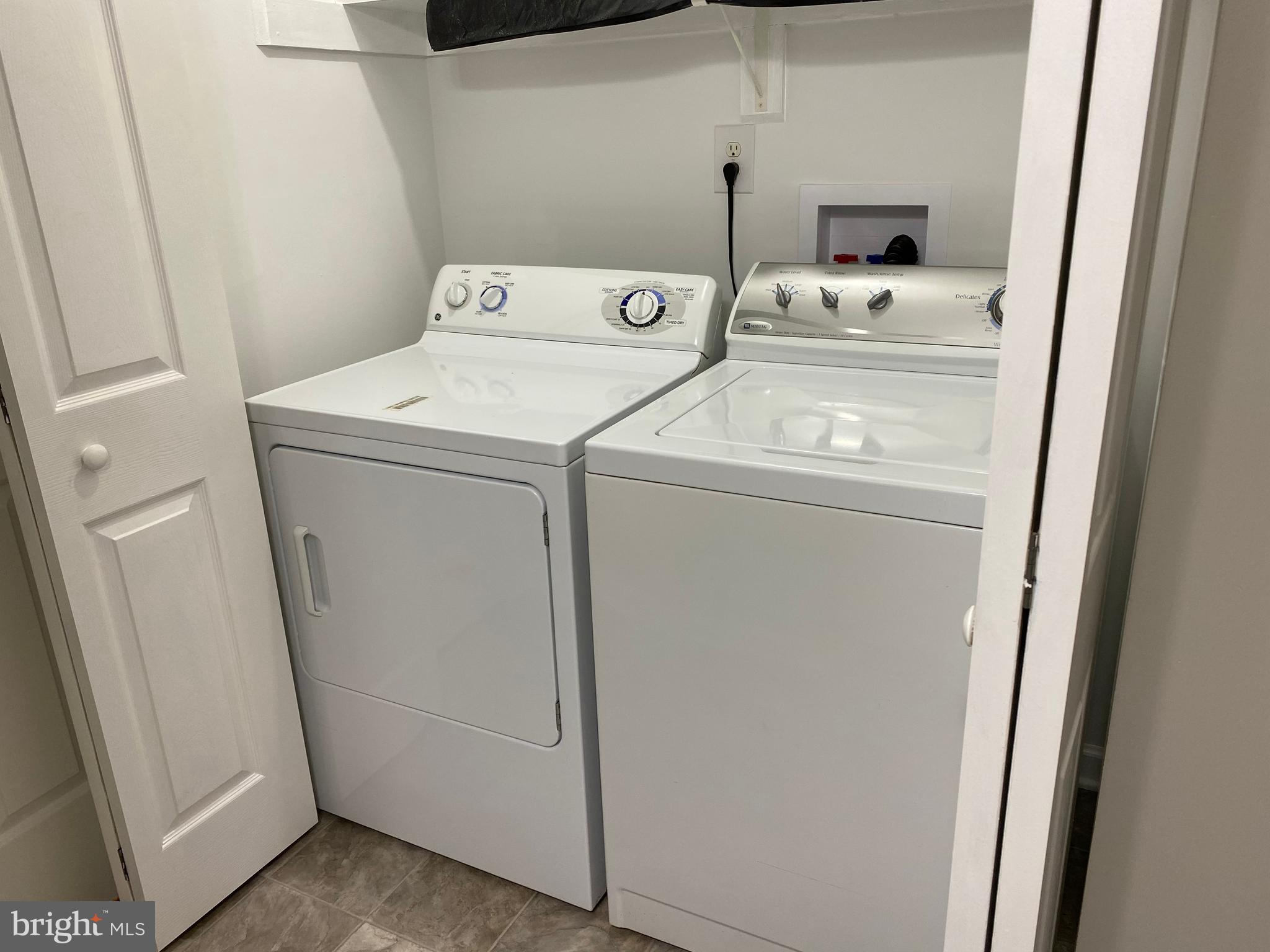 604 Tacketts Mill Road Stafford, VA 22556 - Photo 28 of 41 Bathroom #1 with washer and dryer
