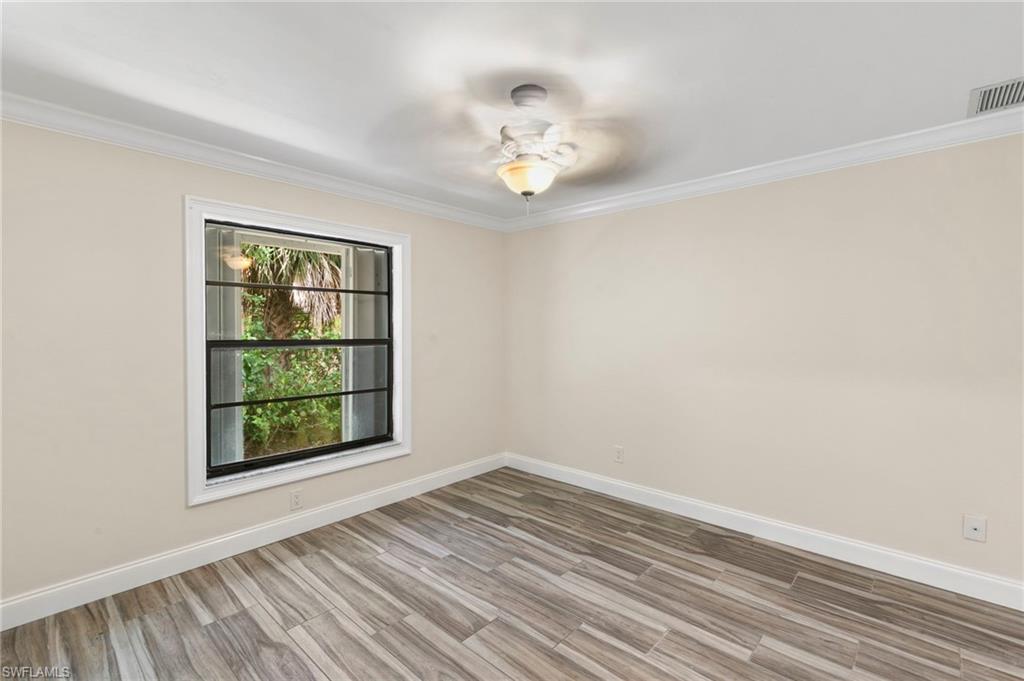 2010 Imperial Golf Course Boulevard Naples, FL 34110 - Photo 20 of 38