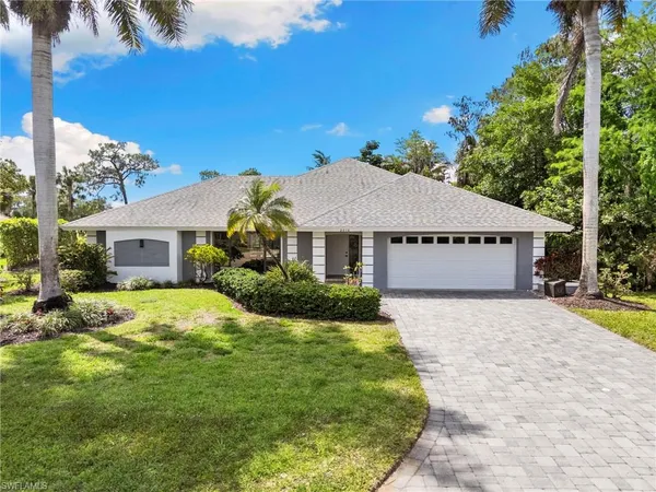 $995,000 | 2010 Imperial Golf Course Boulevard, Naples, FL 34110