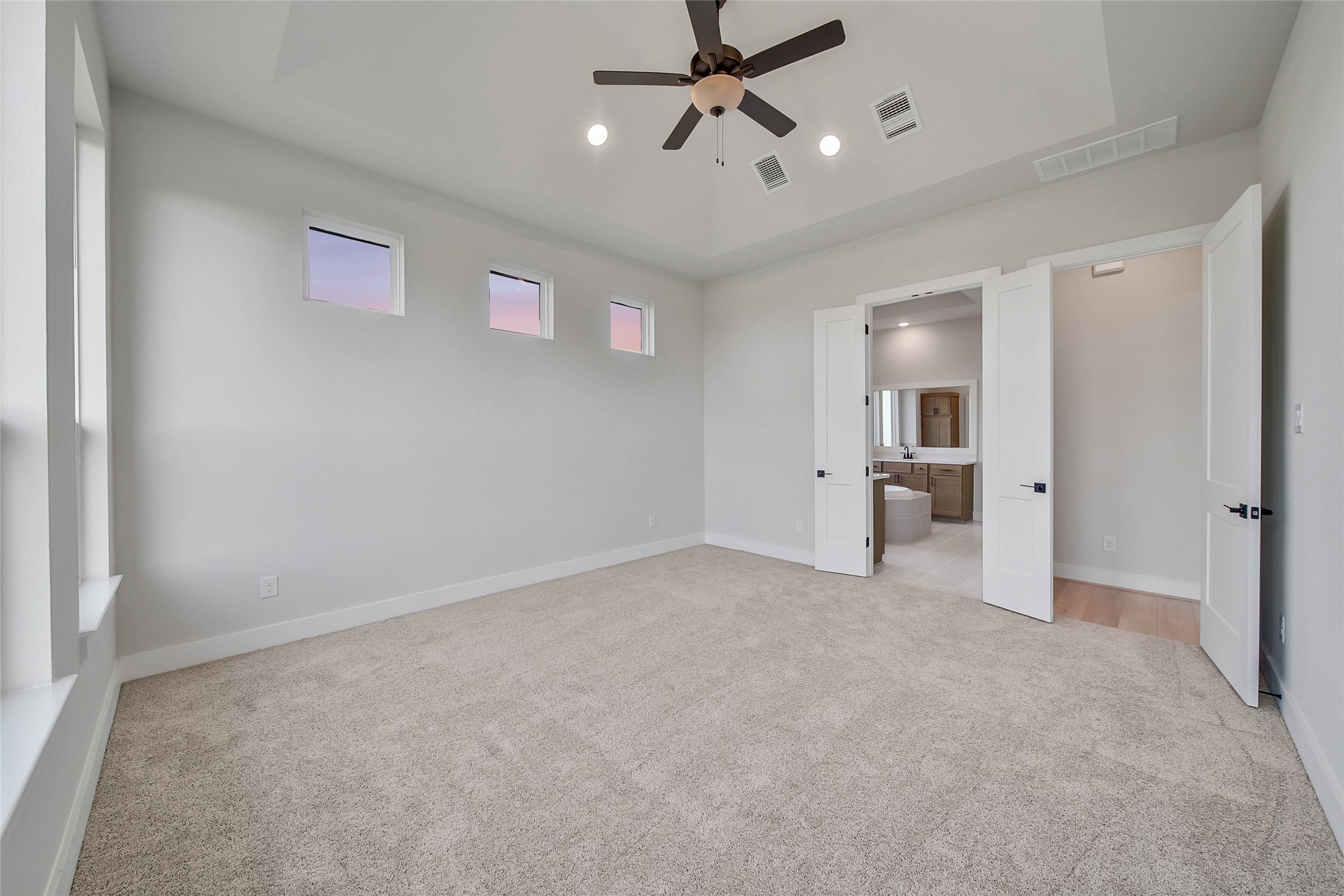 4519 Magnolia Bend Drive Rosharon, TX 77583 - Photo 16 of 48 a view of a big room with chandelier fan and windows