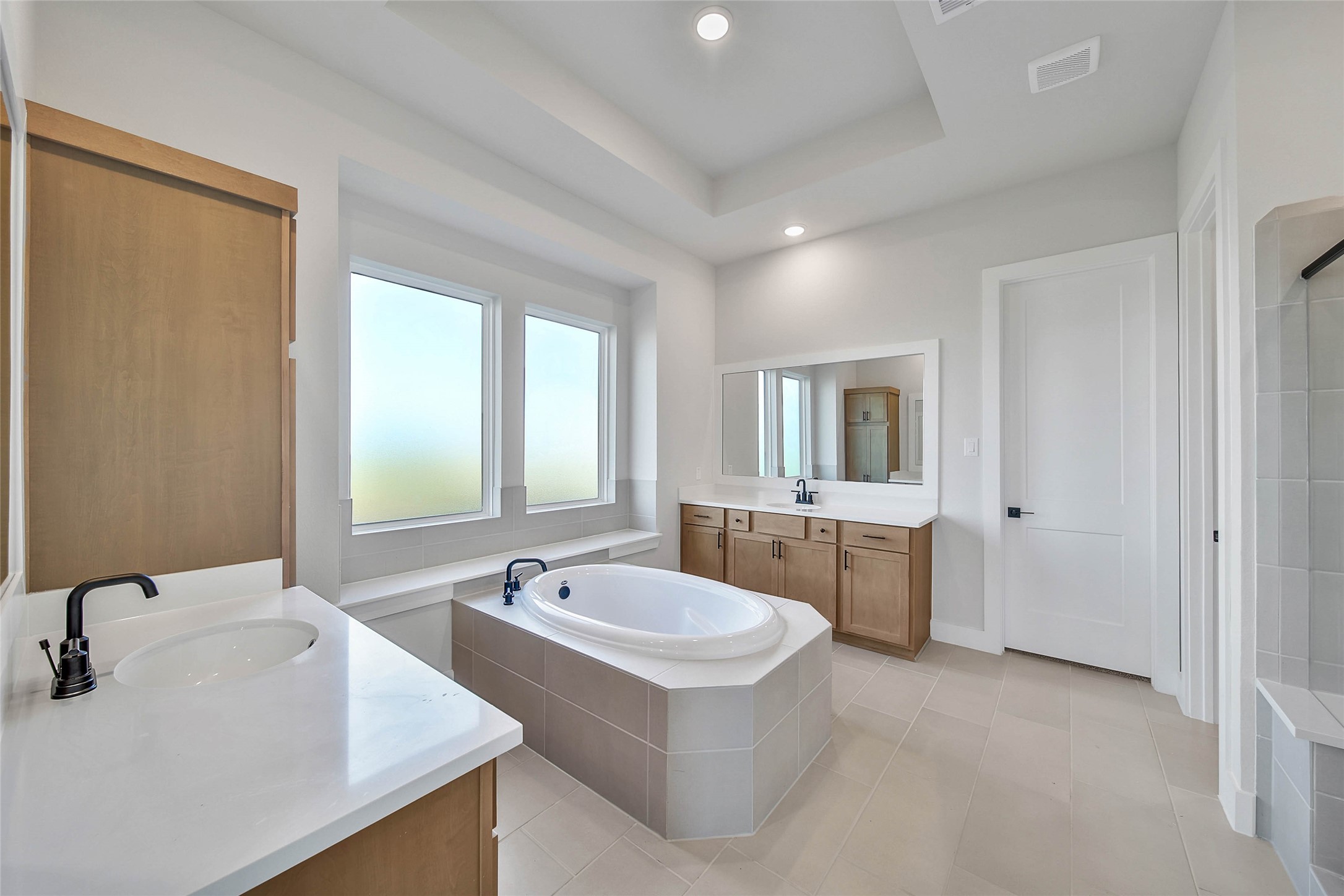 4519 Magnolia Bend Drive Rosharon, TX 77583 - Photo 19 of 48 a bathroom with a sink and a mirror