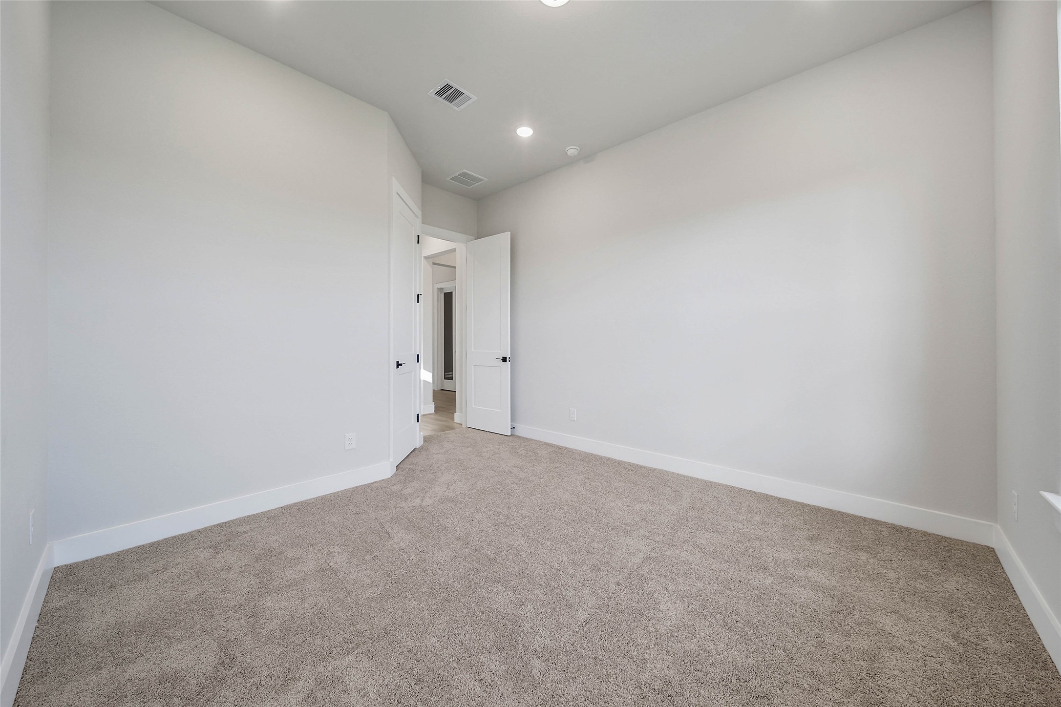 4519 Magnolia Bend Drive Rosharon, TX 77583 - Photo 34 of 48 a view of empty room