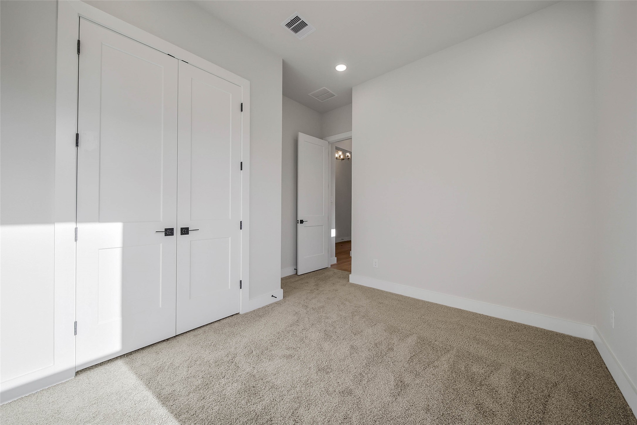 4519 Magnolia Bend Drive Rosharon, TX 77583 - Photo 37 of 48 a view of an empty room
