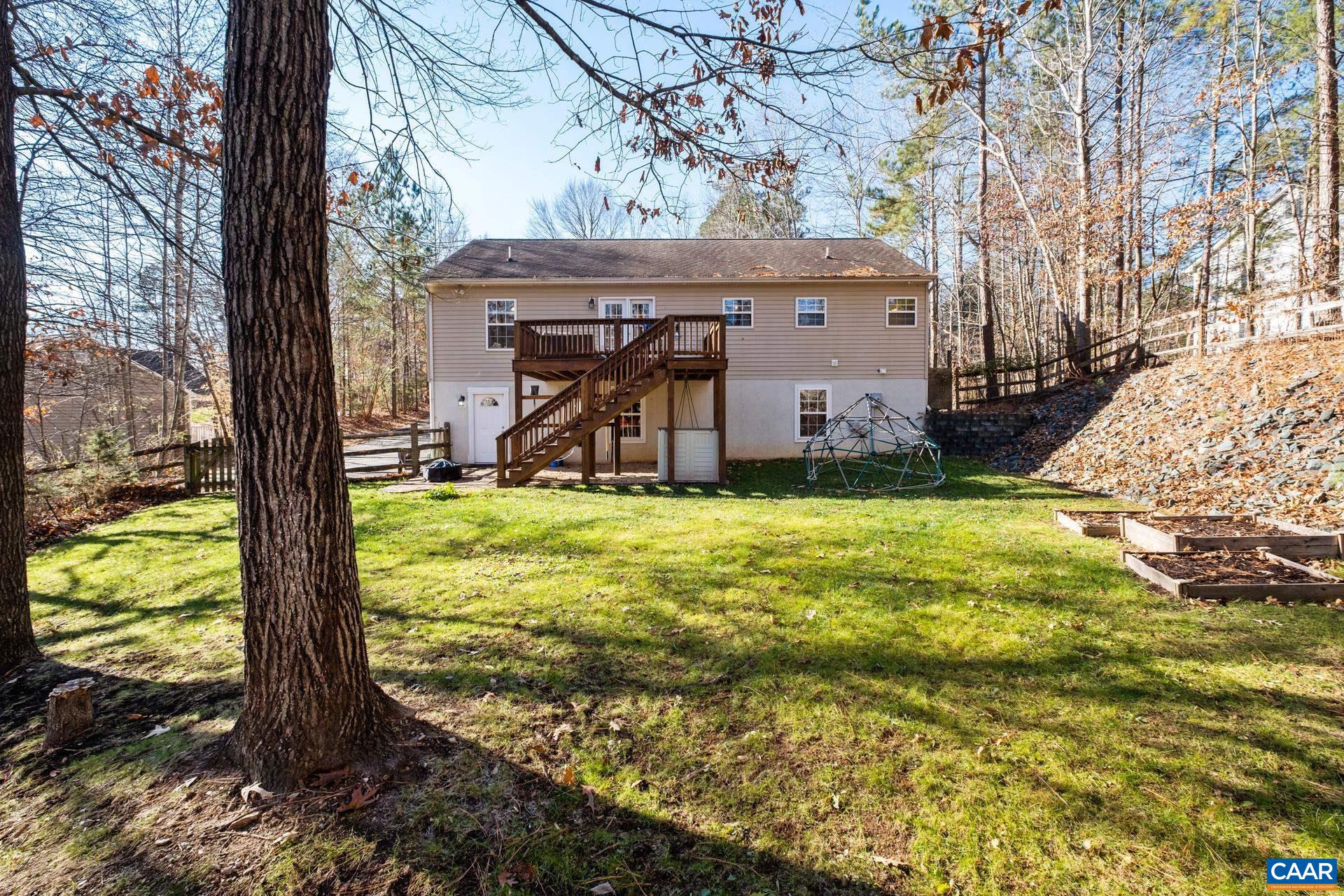3 Powhatan Road Palmyra, VA 22963 - Photo 38 of 42 a view of a house with backyard