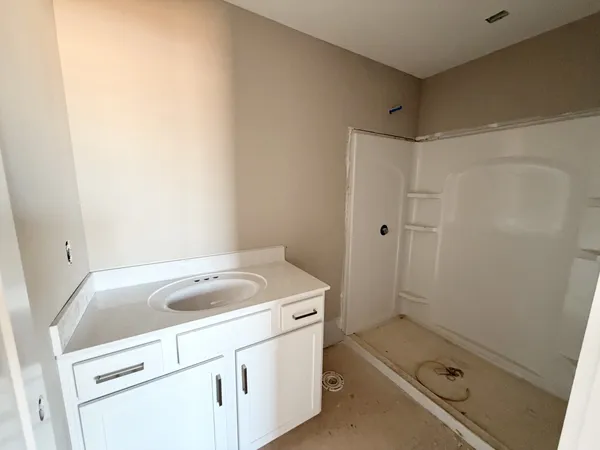 $284,900 | 38 Echo Ridge, Oak Grove, KY 42262