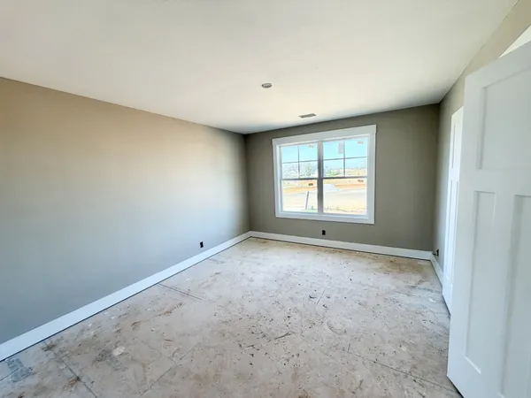 $284,900 | 38 Echo Ridge, Oak Grove, KY 42262