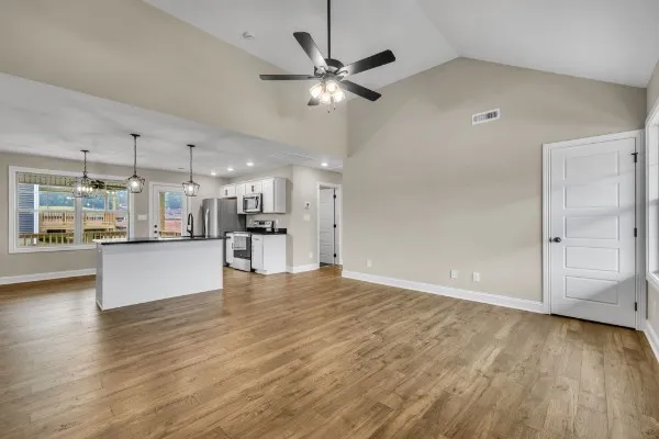 $284,900 | 38 Echo Ridge, Oak Grove, KY 42262