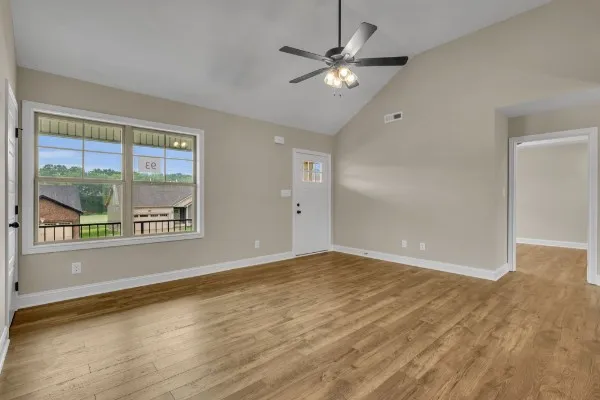 $284,900 | 38 Echo Ridge, Oak Grove, KY 42262