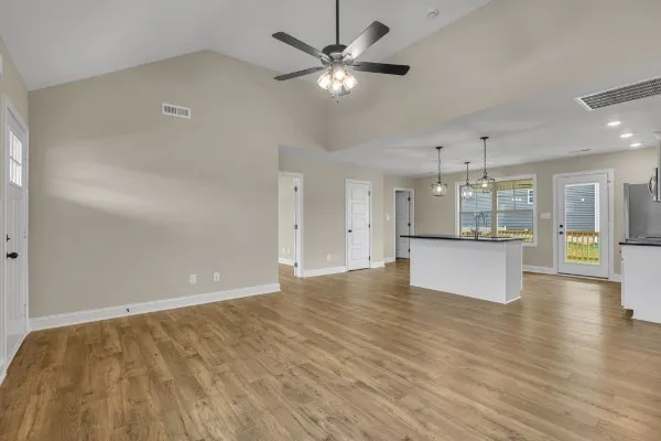 $284,900 | 38 Echo Ridge, Oak Grove, KY 42262