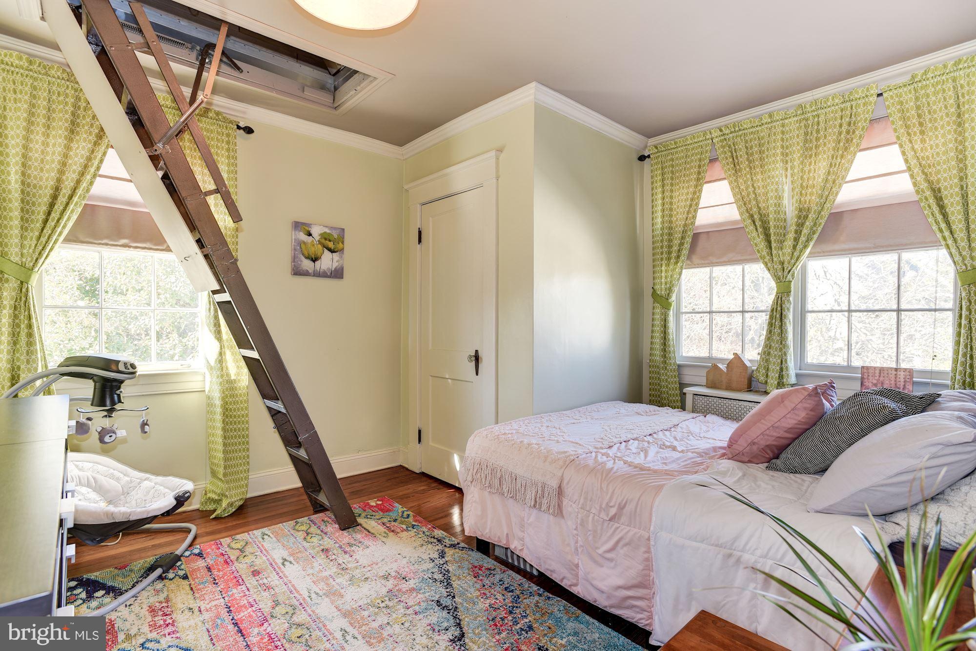 4212 Kensington Road Baltimore, MD 21229 - Photo 19 of 34 Bedroom