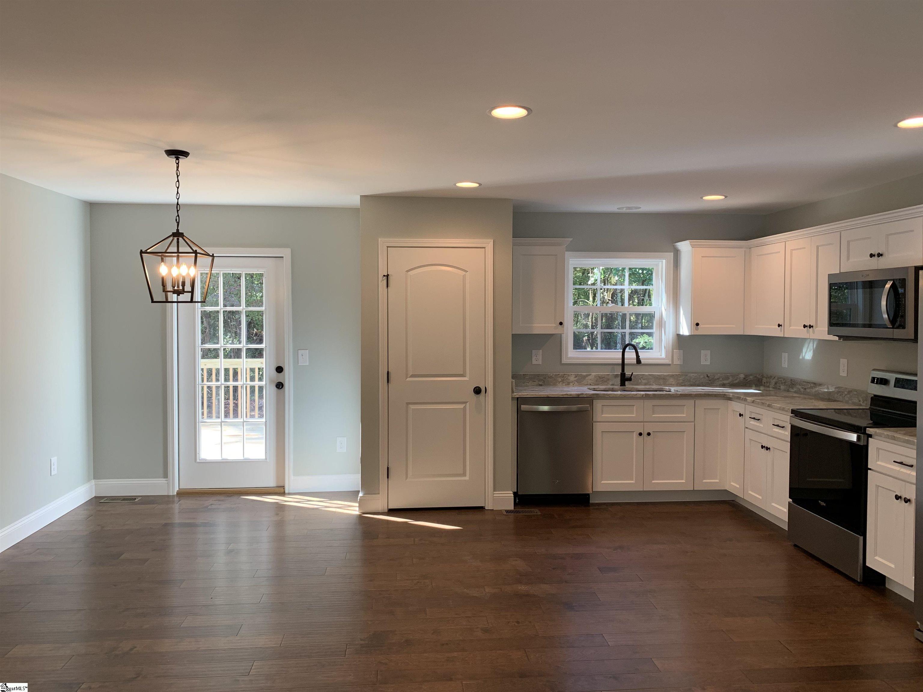 751 Shady Grove Road Pickens, SC 29671 - Photo 11 of 36 Gallery Image 11