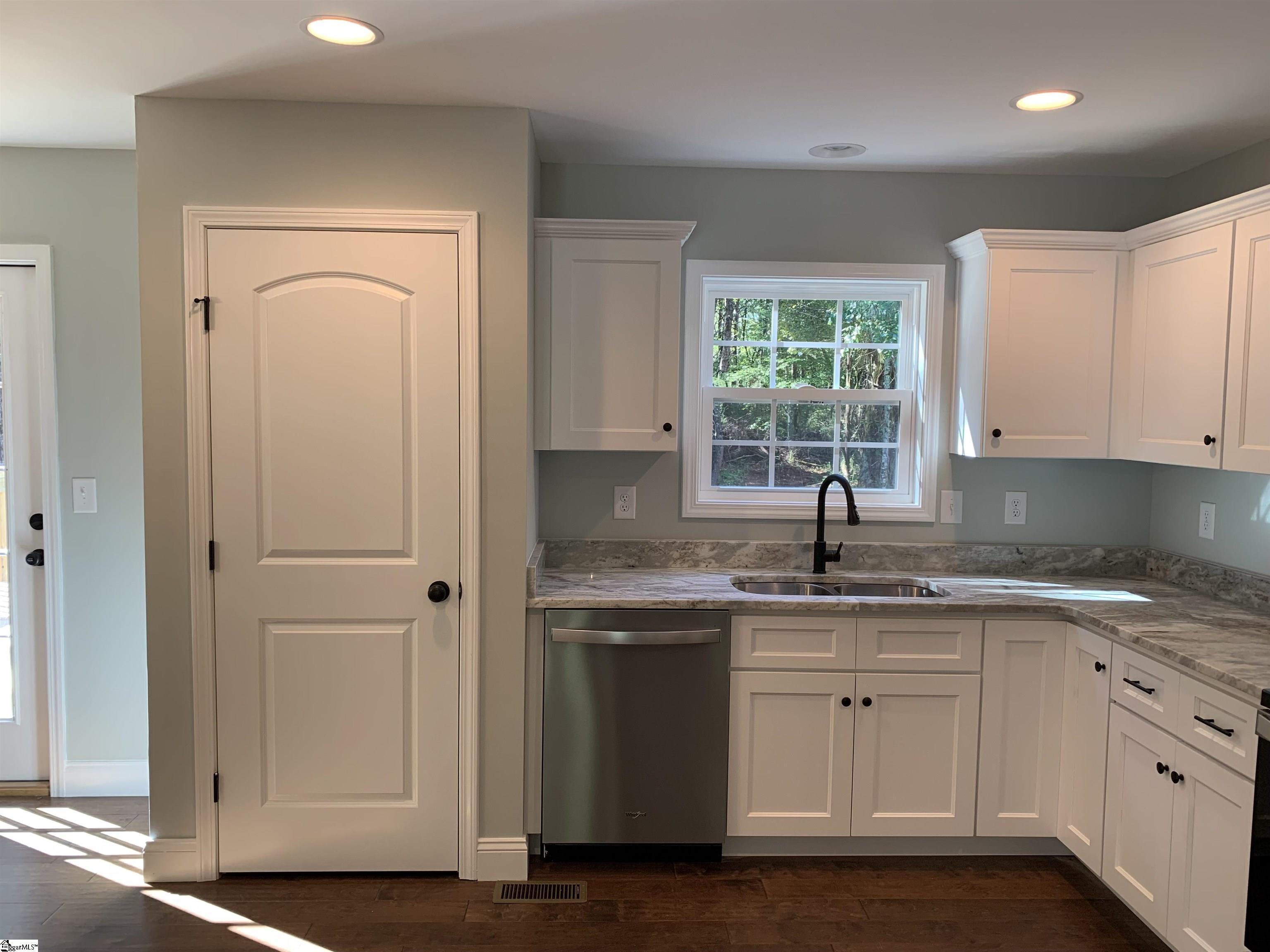 751 Shady Grove Road Pickens, SC 29671 - Photo 15 of 36 Gallery Image 15