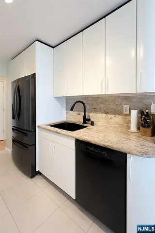 $709,000 | 300 Winston Drive, Unit 2922, Cliffside Park, NJ 07010