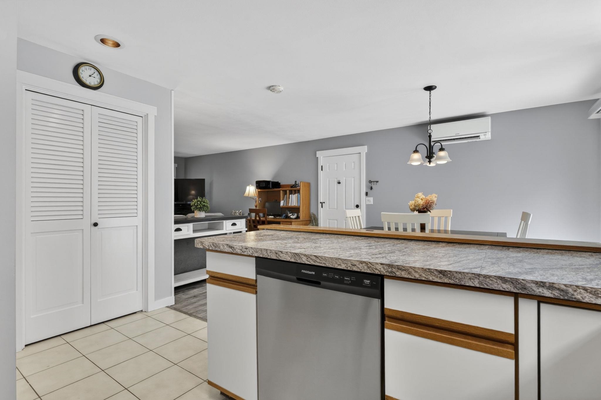54 North Lowell Road, Unit 4 Windham, NH 03087 - Photo 10 of 28 Gallery Image 10