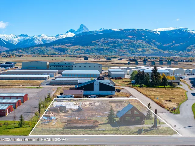 $1,850,000 | 1221 North Highway 33, Driggs, ID 83422