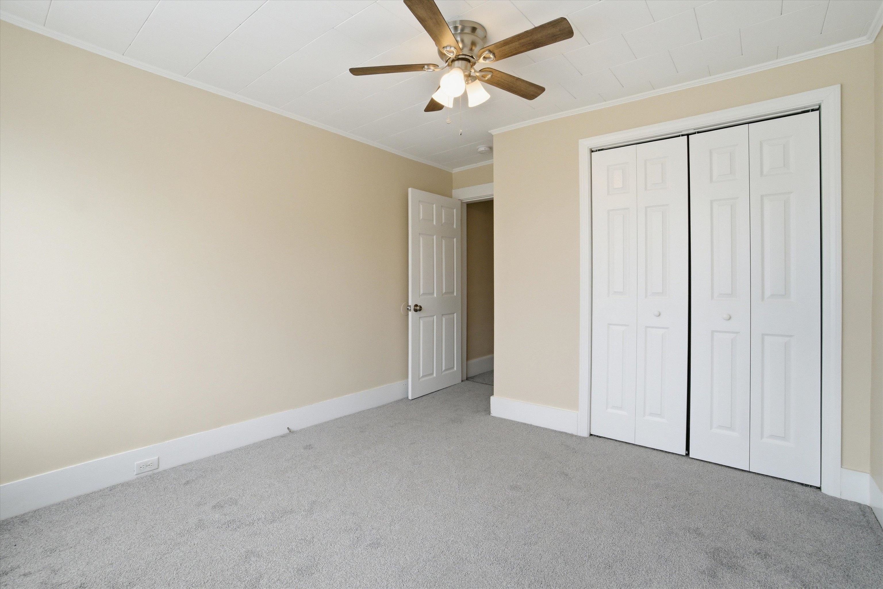 41 Dewey Street Manchester, NH 03103 - Photo 20 of 42