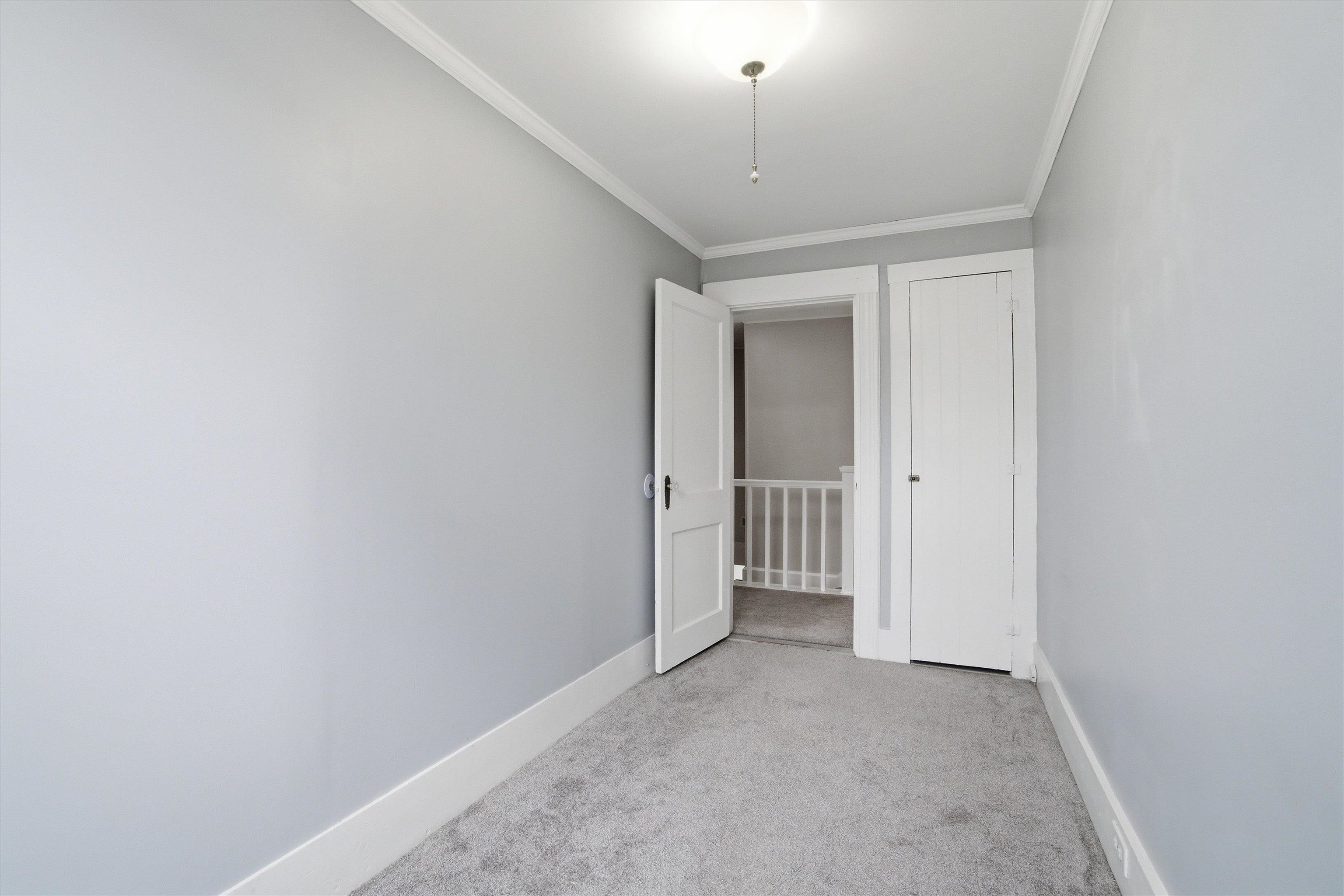 41 Dewey Street Manchester, NH 03103 - Photo 25 of 42
