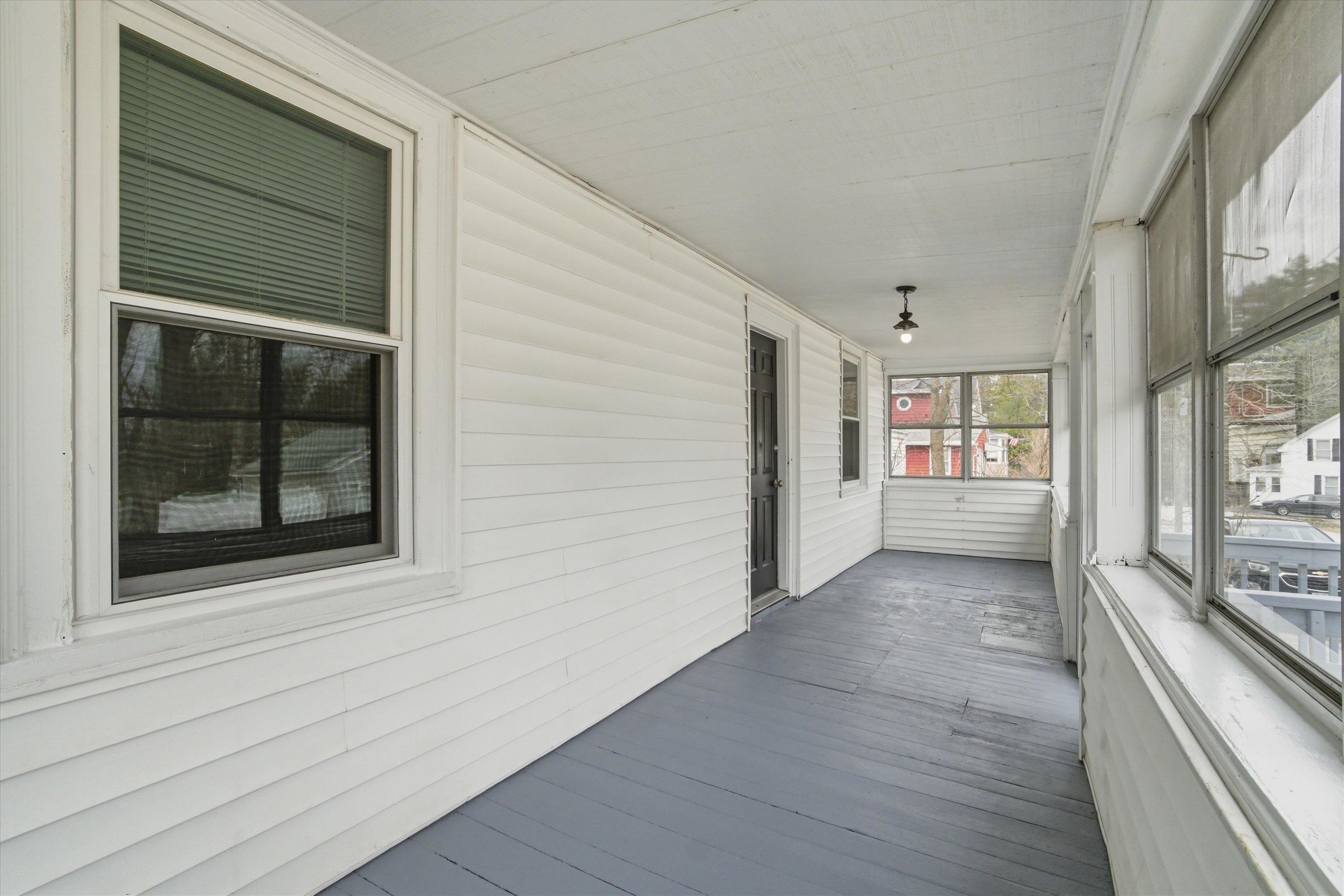 41 Dewey Street Manchester, NH 03103 - Photo 9 of 42