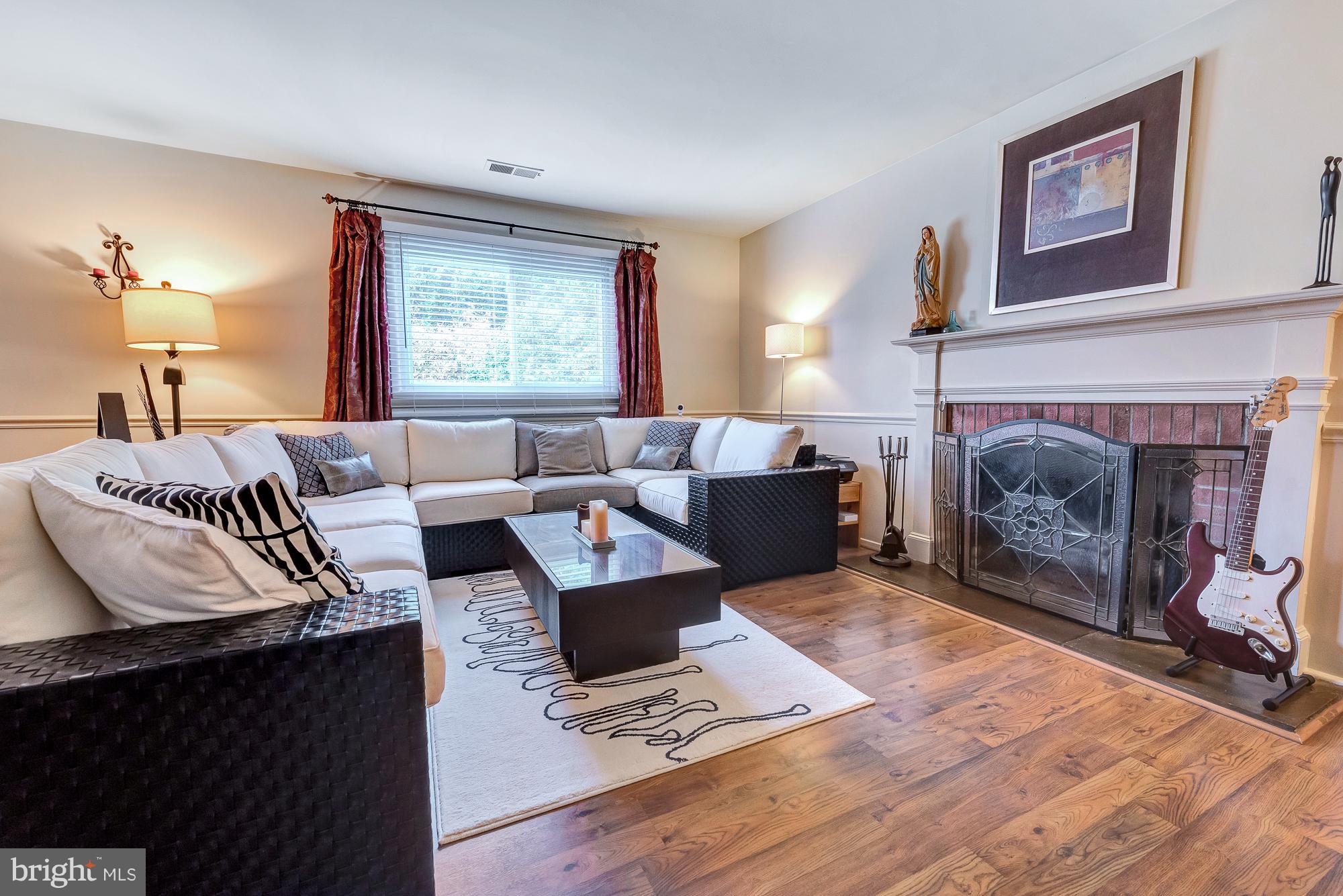 17310 Fletchall Road Poolesville, MD 20837 - Photo 10 of 30 Wow! Expansive living room with fireplace!