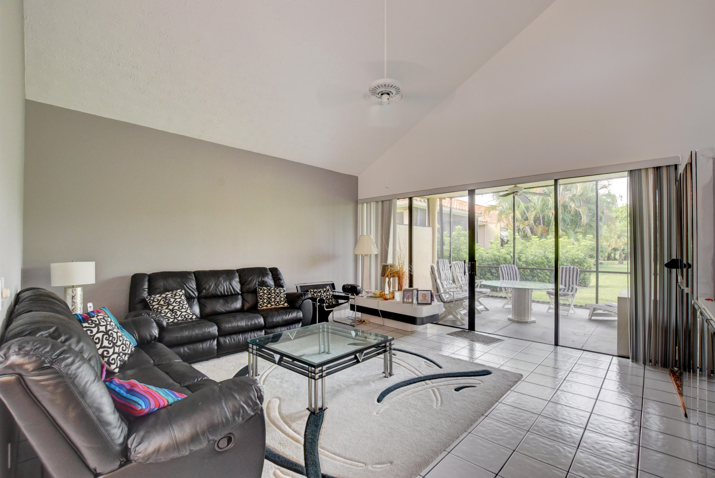 22667 Meridiana Drive Boca Raton, FL 33433 - Photo 21 of 40 21_ebf_0681and4more